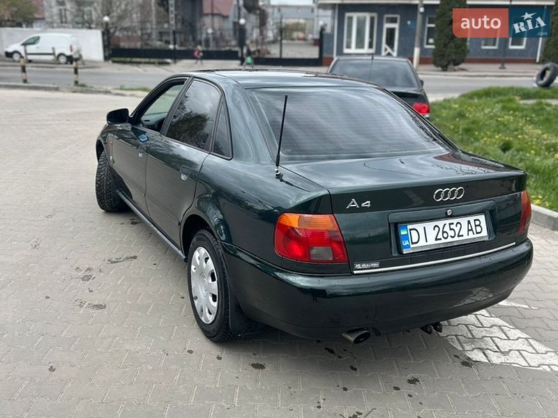 Седан Audi A4 1996 в Хмельницком