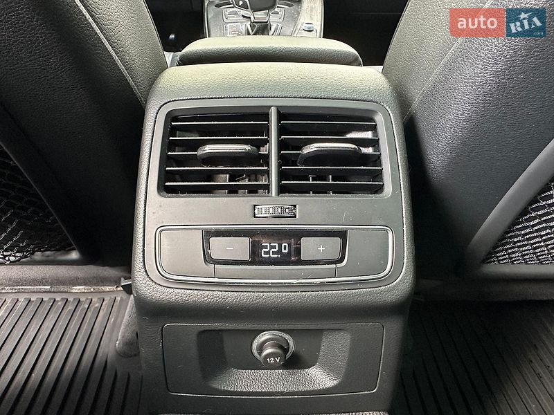 Седан Audi A4 2019 в Києві