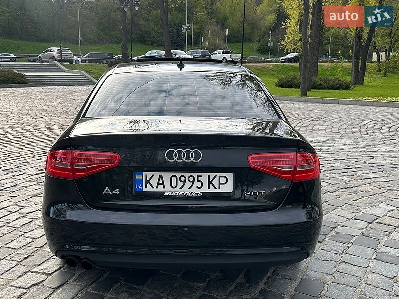 Седан Audi A4 2012 в Києві