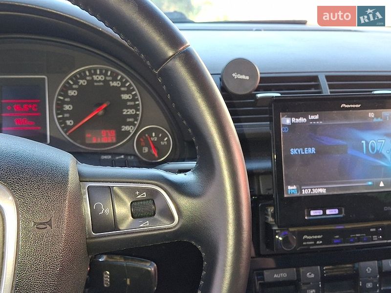Седан Audi A4 2002 в Вишневому