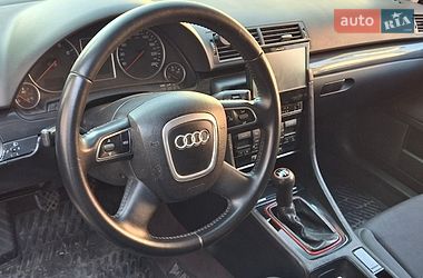 Седан Audi A4 2002 в Вишневому