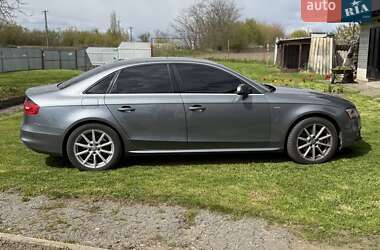 Седан Audi A4 2015 в Киеве