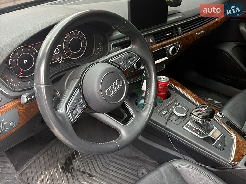 Седан Audi A4 2019 в Днепре