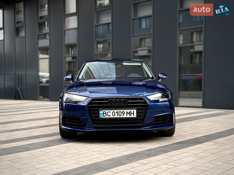 Седан Audi A4 2016 в Львове