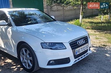 Седан Audi A4 2010 в Днепре