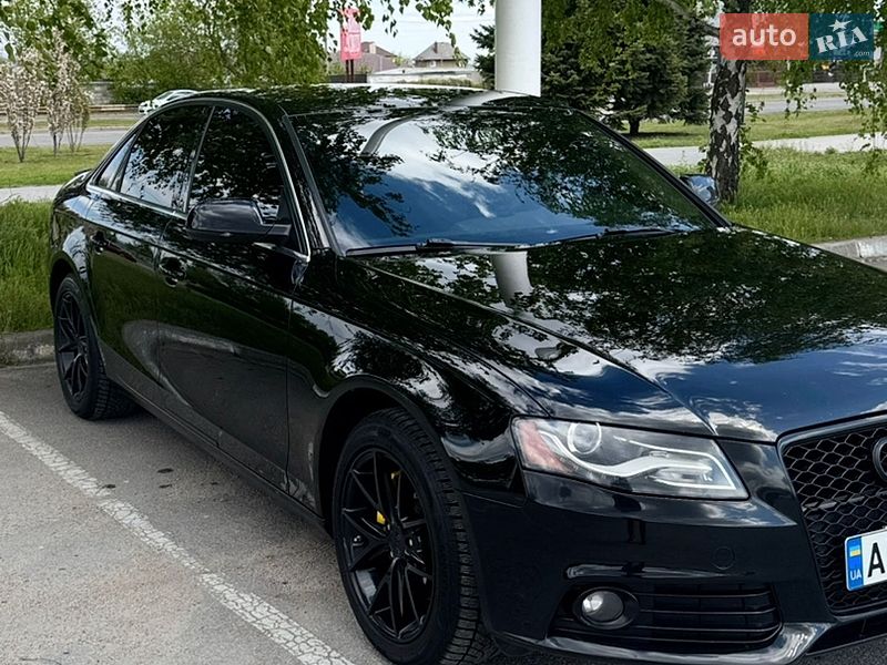 Седан Audi A4 2011 в Запоріжжі
