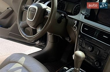 Седан Audi A4 2011 в Запоріжжі