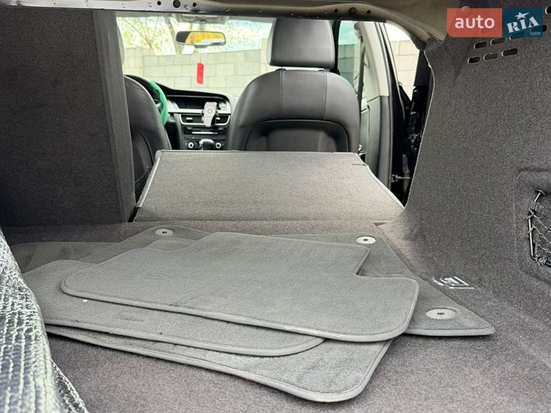 Седан Audi A4 2013 в Каменском