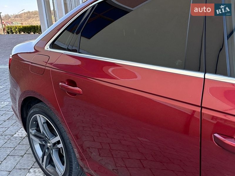 Седан Audi A4 2018 в Дрогобичі