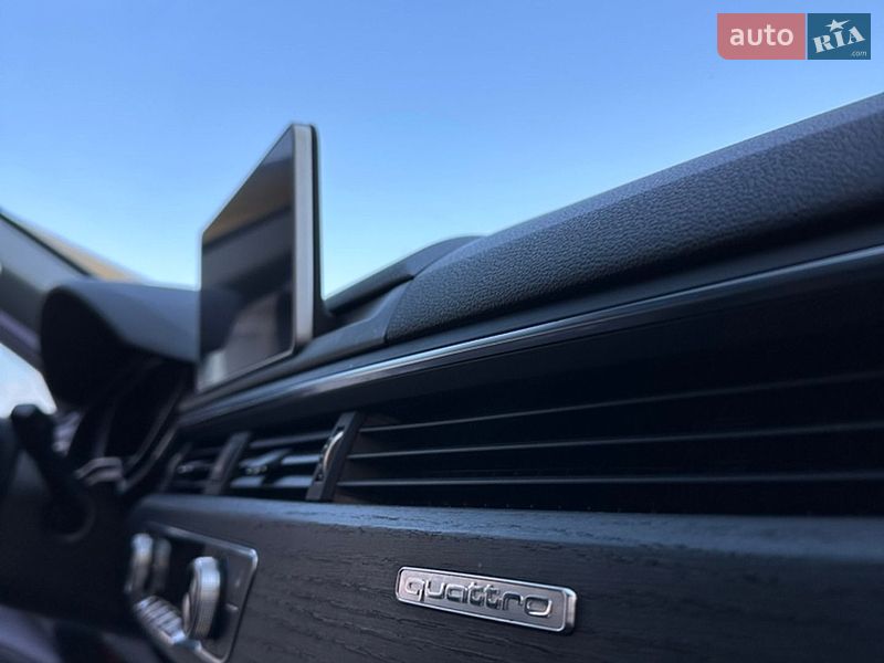 Седан Audi A4 2018 в Дрогобичі