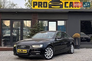 Седан Audi A4 2012 в Львове