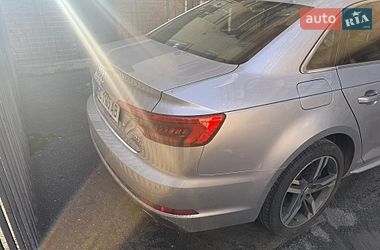 Седан Audi A4 2017 в Киеве