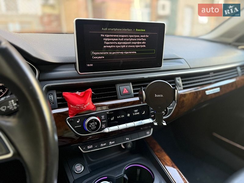 Седан Audi A4 2017 в Киеве