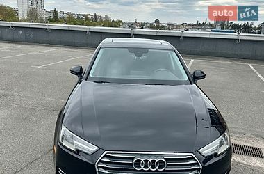 Седан Audi A4 2016 в Киеве