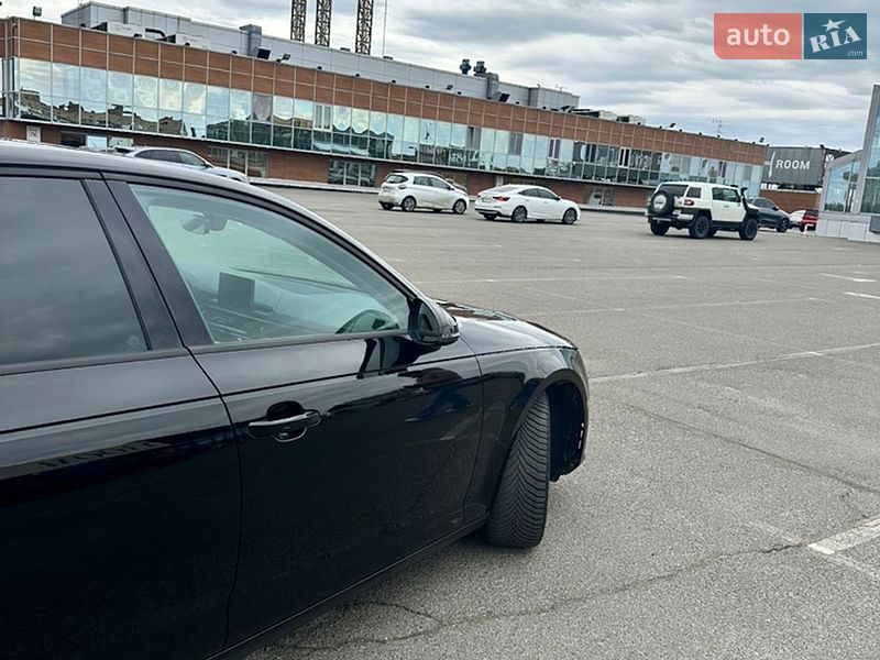Седан Audi A4 2016 в Киеве