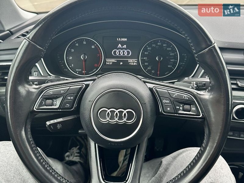 Седан Audi A4 2016 в Киеве