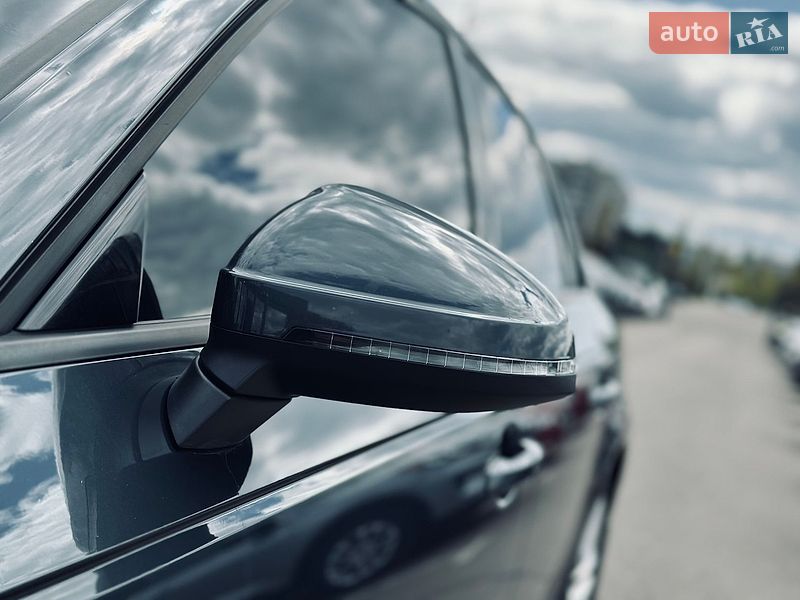 Седан Audi A4 2016 в Кременчуге
