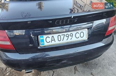 Седан Audi A4 2000 в Умани