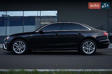 Седан Audi A4 2020 в Львові