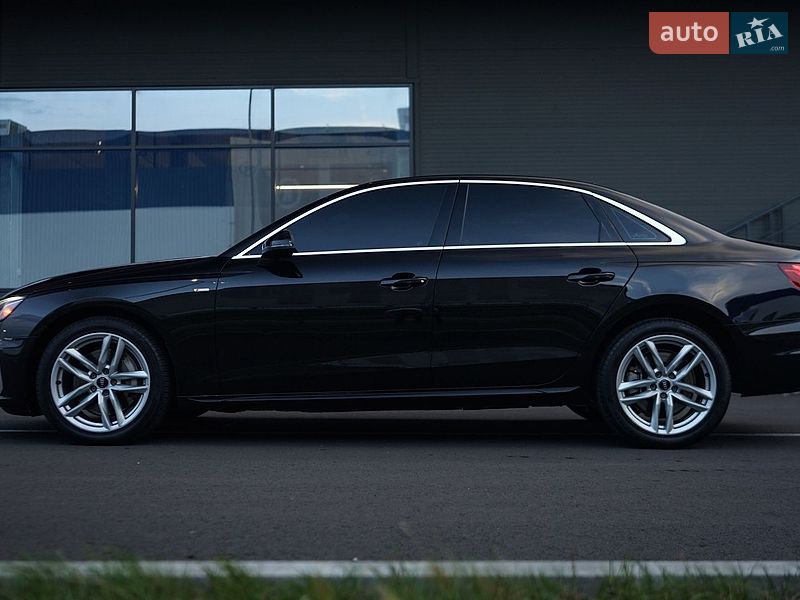 Седан Audi A4 2020 в Львові