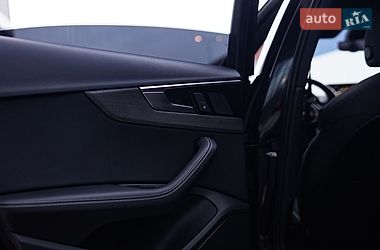 Седан Audi A4 2020 в Львові
