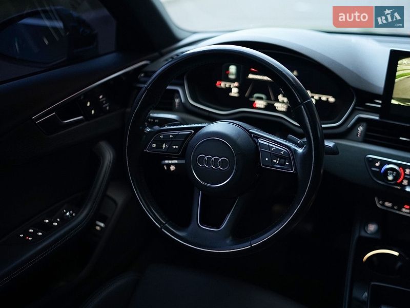Седан Audi A4 2020 в Львові
