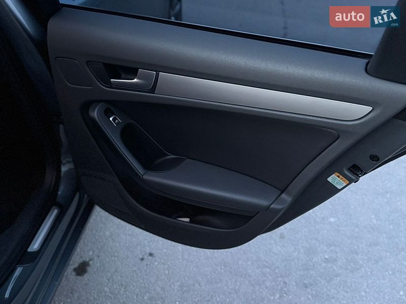 Седан Audi A4 2014 в Золотоноше