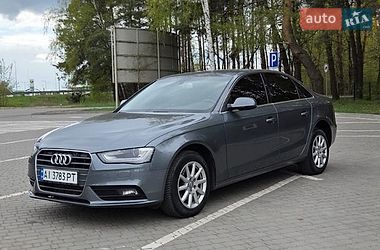 Седан Audi A4 2012 в Киеве