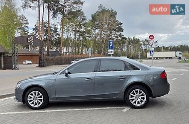 Седан Audi A4 2012 в Києві