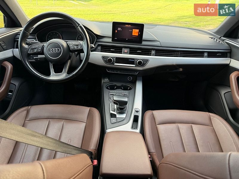 Седан Audi A4 2017 в Киеве