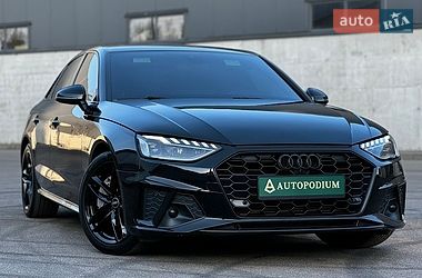 Седан Audi A4 2022 в Киеве