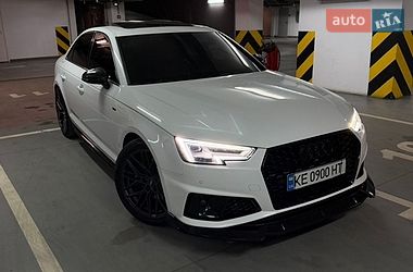 Седан Audi A4 2019 в Дніпрі