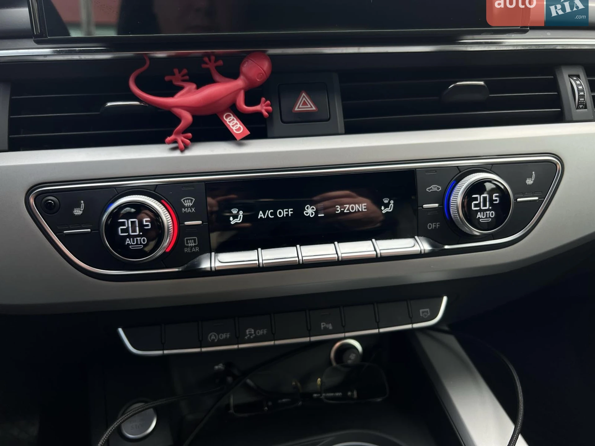 2020 Audi A4 - мініатюра 22