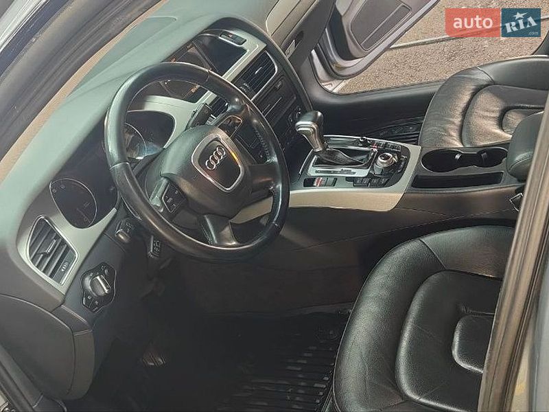 Седан Audi A4 2011 в Києві
