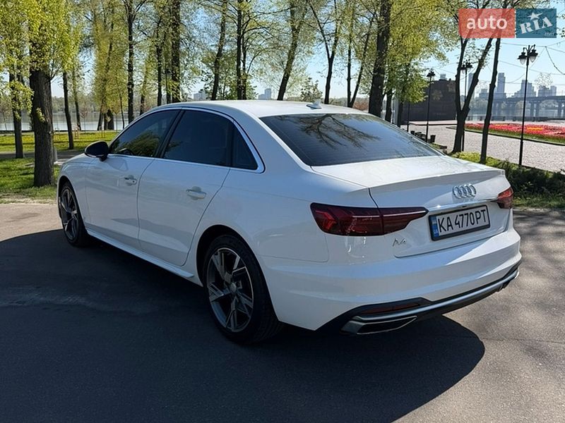 Седан Audi A4 2020 в Киеве