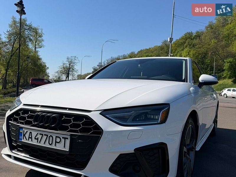 Седан Audi A4 2020 в Киеве