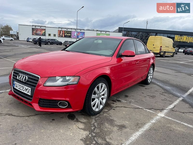 Седан Audi A4 2012 в Киеве
