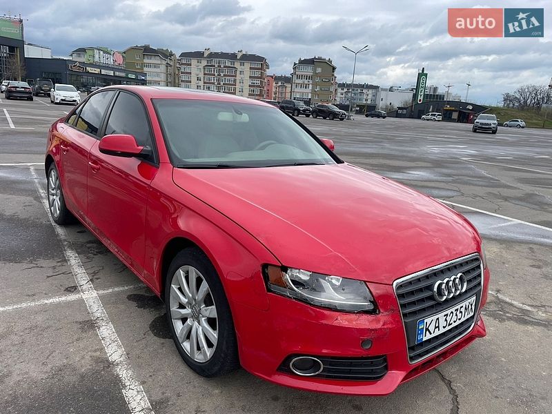 Седан Audi A4 2012 в Киеве