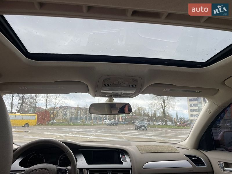 Седан Audi A4 2012 в Киеве
