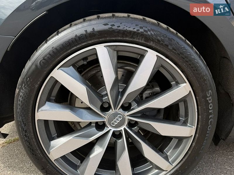 Седан Audi A4 2018 в Києві
