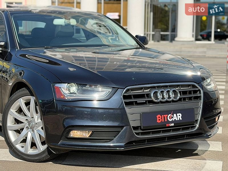 Седан Audi A4 2012 в Одесі