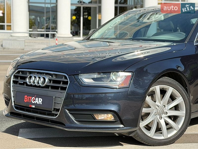 Седан Audi A4 2012 в Одесі
