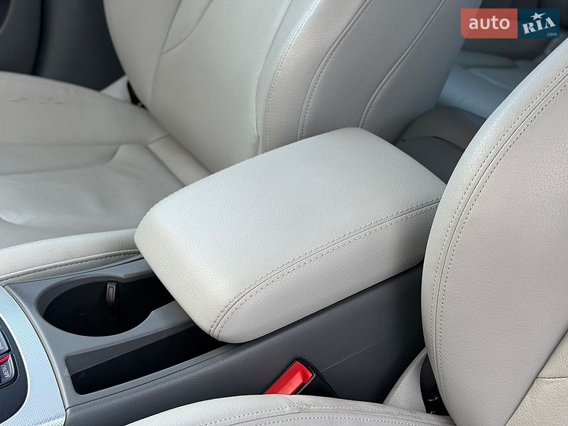 Седан Audi A4 2012 в Одесі