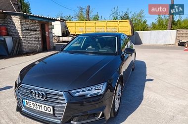 Седан Audi A4 2018 в Кривому Розі
