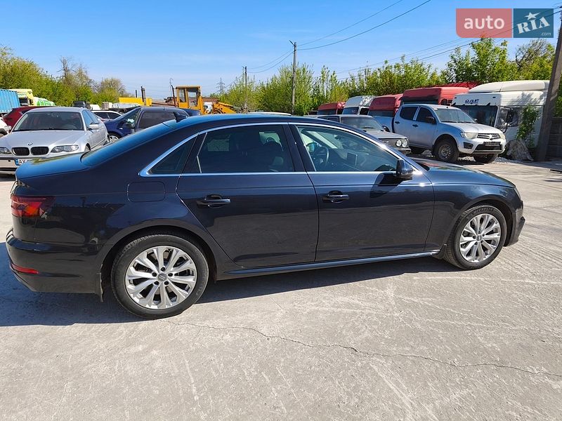 Седан Audi A4 2018 в Кривому Розі