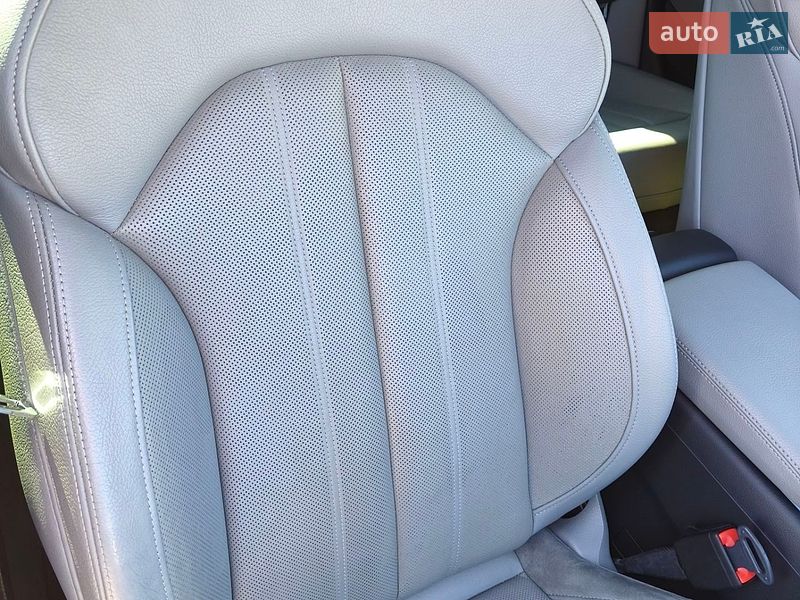 Седан Audi A4 2018 в Кривому Розі