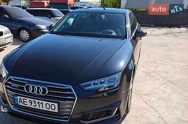 Седан Audi A4 2018 в Кривому Розі