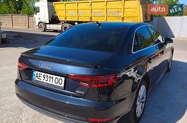 Седан Audi A4 2018 в Кривому Розі