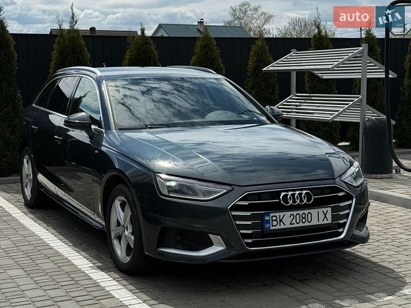 Универсал Audi A4 2020 в Звягеле