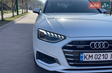 Седан Audi A4 2022 в Житомирі